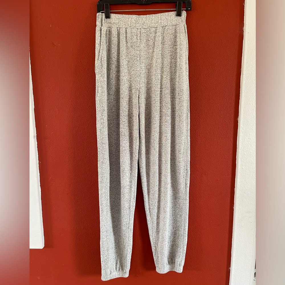 Forever 21 Heather Gray Knit Pants